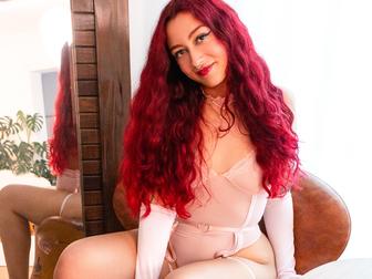 Kitty_Kira