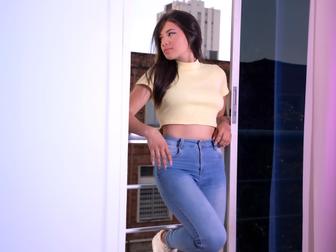 Mia_Baker