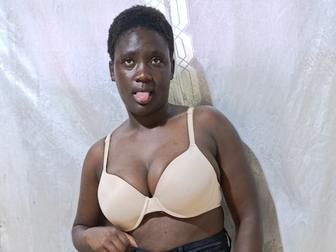 SEXXYMAYA