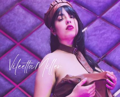 Girl Alone - Violeetta_Miller
