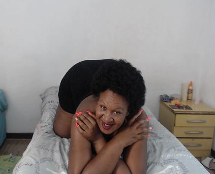 Shy Girl Alone - Rain_Queen