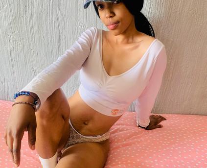 Shy Girl Alone - ZeeDoll