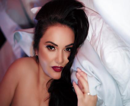 Girl Alone - SavannahMuse_