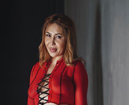 Girl Alone - Lili_Ni