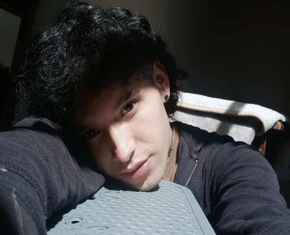 Guy Alone (Gay) - ZOREN333