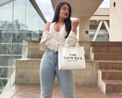 Girl Alone - VeraaIce