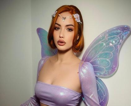 Girl Alone - VibeNara