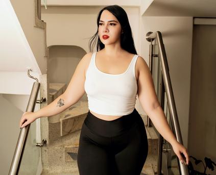 Girl Alone - QueenSofia