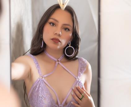 Girl Alone - EmilieThorne3x