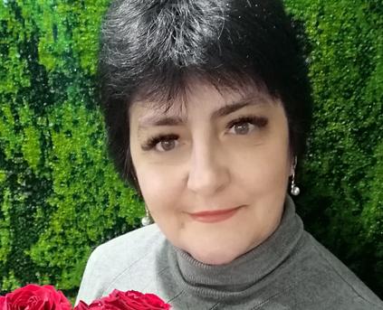 Shy Girl Alone - IsXLoves