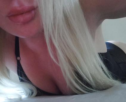 Girl Alone - LadySecret