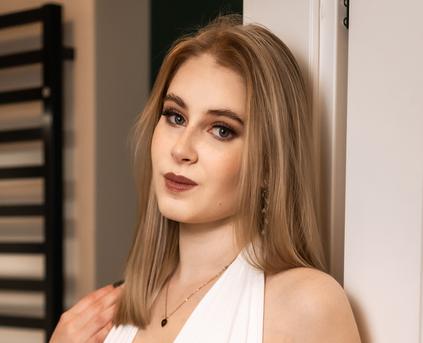 Friends & Romance - NicolePassion1