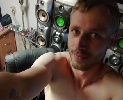 Guy Alone (Straight) - Paultop23Nice