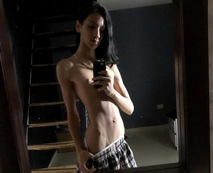 Guy Alone (Gay) - Cami_Arango