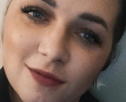 Girl Alone - Vitalina282128