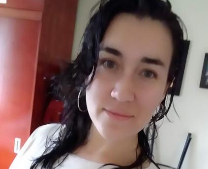 Girl Alone - CarolaineDhh