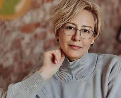 Shy Girl Alone - VeloriaSun