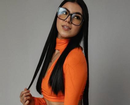 Girl Alone - camilaNice