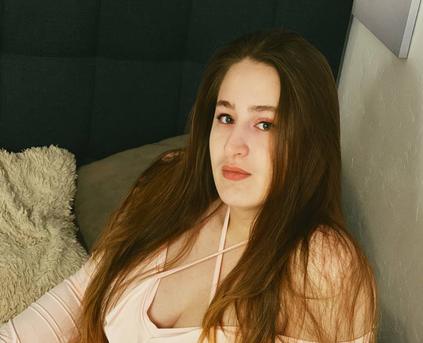 Girl Alone - Sofi_Mell