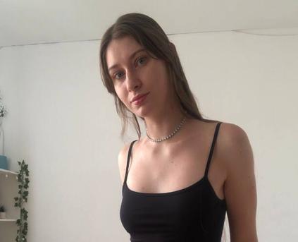Girl Alone - Katty_Anderson