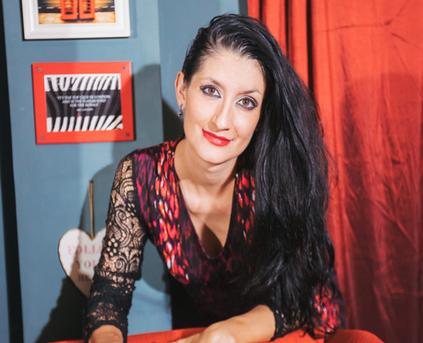 Girl Alone - Jennifer23