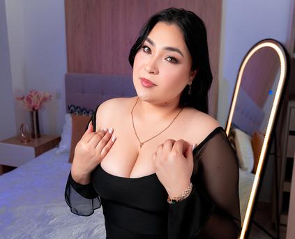 Girl Alone - LinaWesters