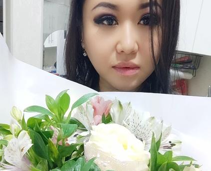 Girl Alone - Dolly_Eyes