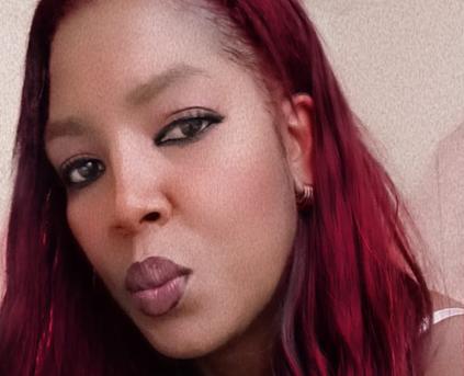 Girl Alone - Samantalovexx