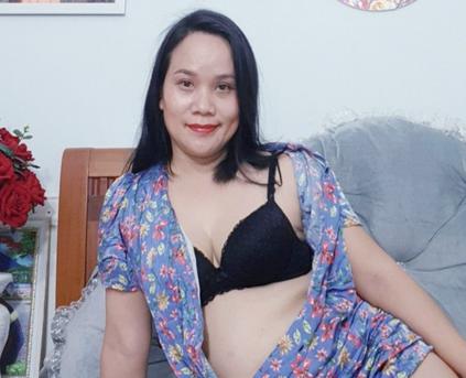 Girl Alone - Hotasian166