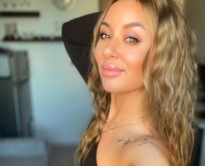 Shy Girl Alone - DemiSweet