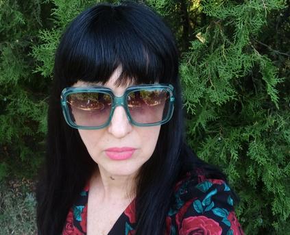 Girl Alone - MelanieJaxx