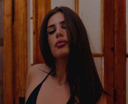 Girl Alone - AveryStoneBeautiful