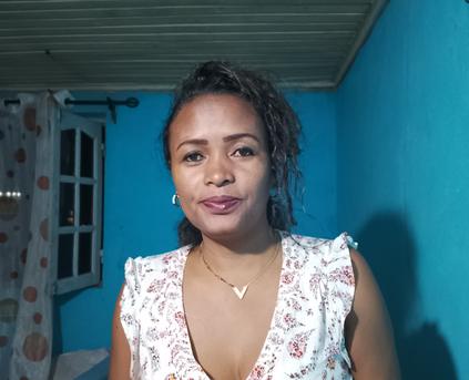 Girl Alone - Pricylah432