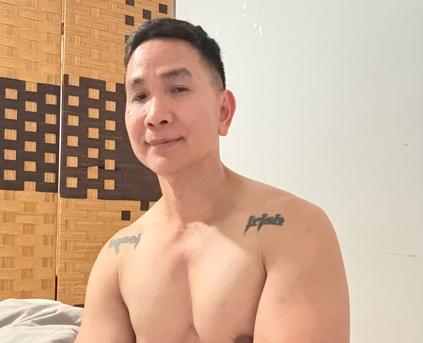 Guy Alone (Gay) - cummshot69