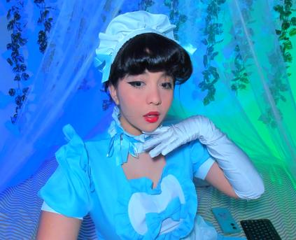 Girl Alone - FlorynCottonn