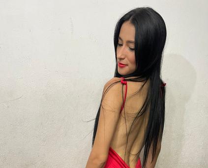 Girl Alone - NikoleBakers