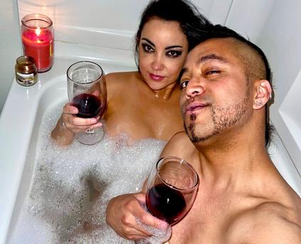 Girl and Guy (Couples) - SexyVegasDJ