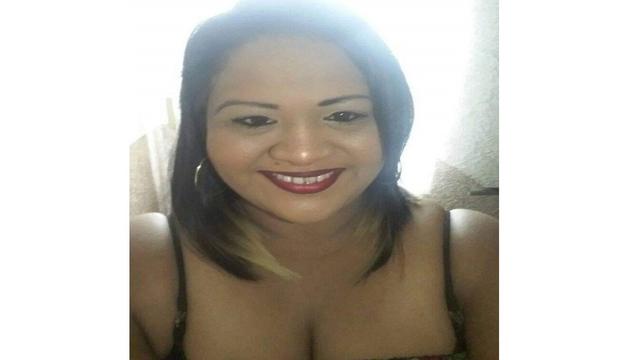 indianass40dd, live now on ImLive