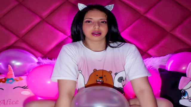 alicethomson, en vivo ahora en ImLive